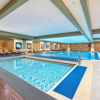 piscine intérieure