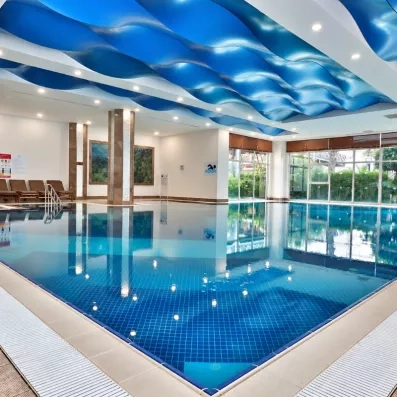 piscine intérieure 