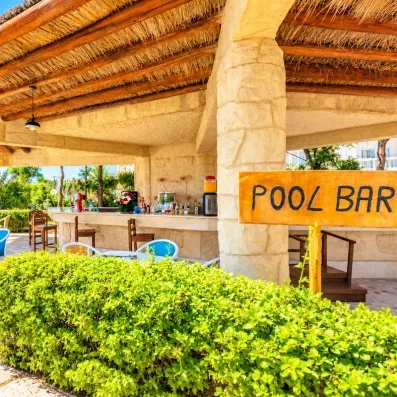 pool bar 
